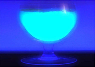 Polvo fosforescente del pigmento PHP5127-63, resplandor azul en el polvo oscuro del pigmento
